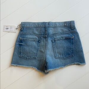 NEW 7 for all man kind High Waisted Cut off Shorts! 27